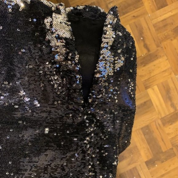 Forever21 Sequin Skirt - Picture 3 of 5